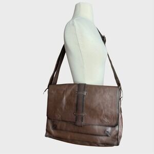 Velez chocolate-brown aged leather laptop bag Preppy‎ Dark Academia Ivy style